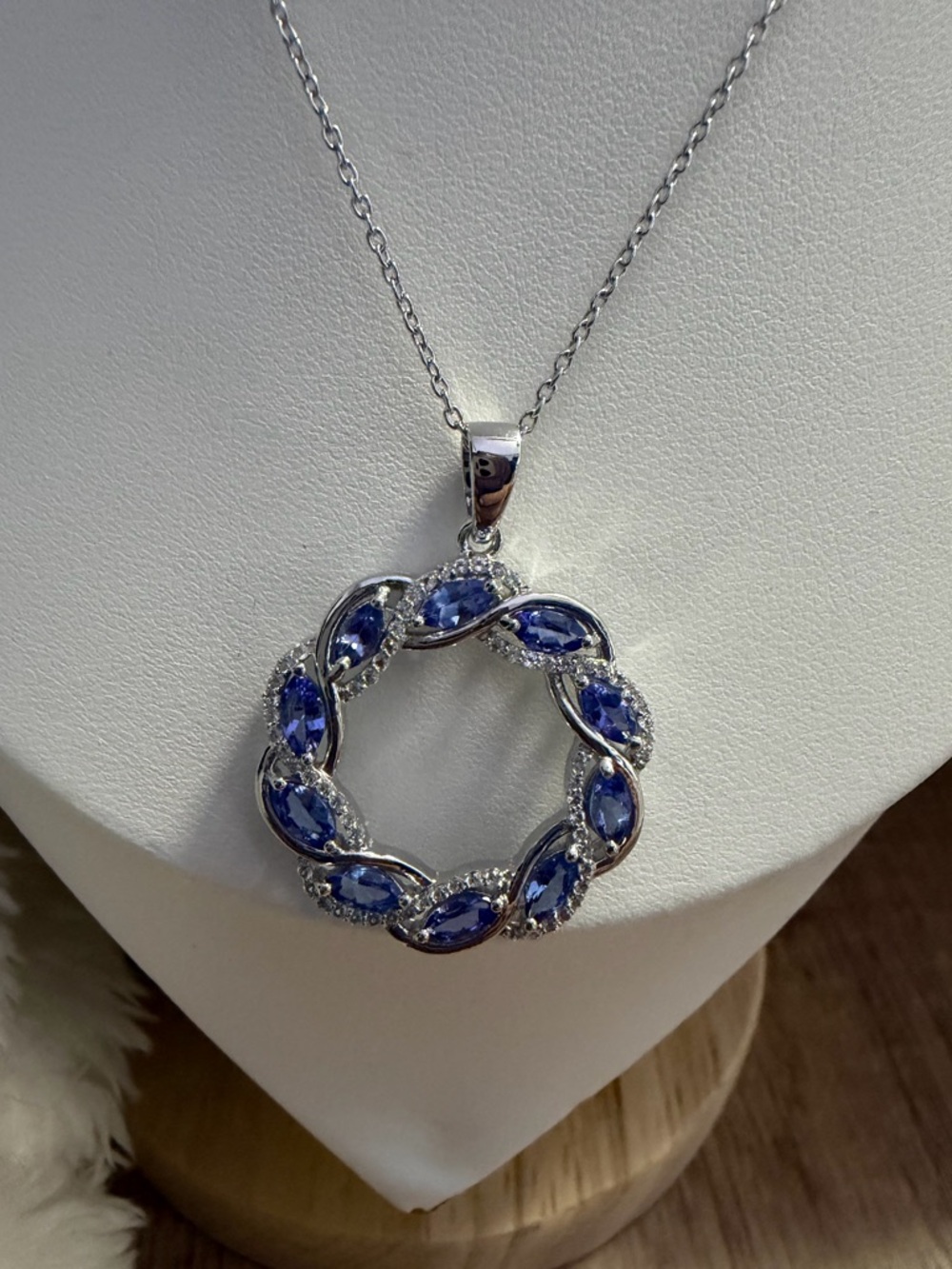 1.73ct Genuine Tanzanite and White Topaz Necklace
